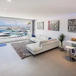 Modern Frontline Puerto Banus M2 Appartement Marbella