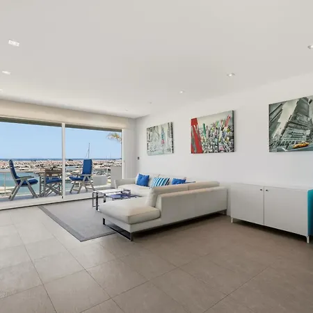 Modern Frontline Puerto Banus M2 Marbella