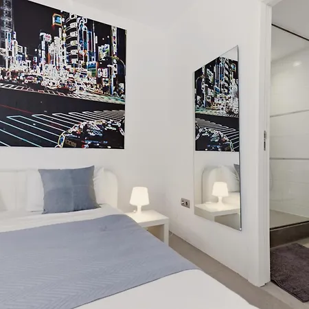 Modern Frontline Puerto Banus M2