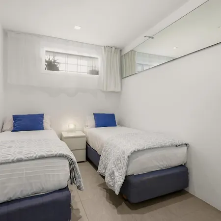 Apartment Modern Frontline Puerto Banus M2