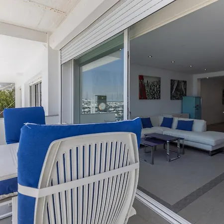 Modern Frontline Puerto Banus M2 *