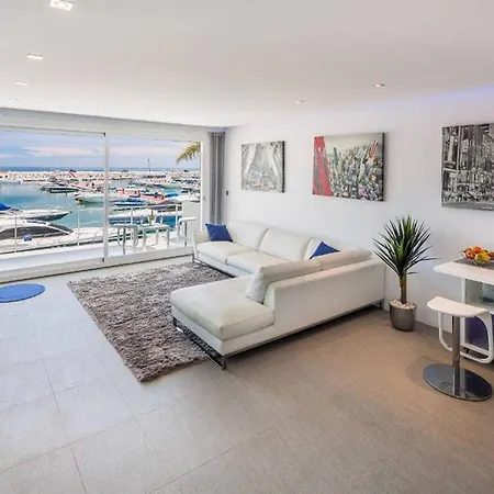 Modern Frontline Puerto Banus M2 Apartment Marbella