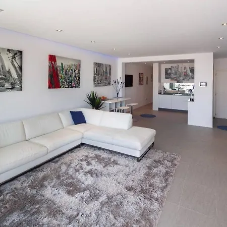 Modern Frontline Puerto Banus M2 Marbella