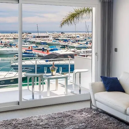 Modern Frontline Puerto Banus M2 *