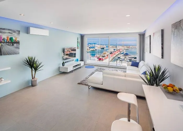 Modern Frontline Puerto Banus M2 Marbella