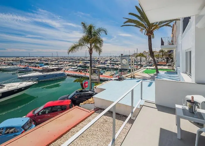 Apartament Modern Frontline Puerto Banus M2 Marbella