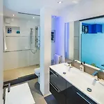 Modern Frontline Puerto Banus M2 Апартаменти Марбелья