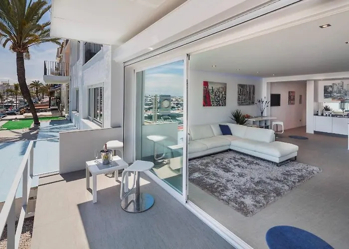 Modern Frontline Puerto Banus M2 * Marbella